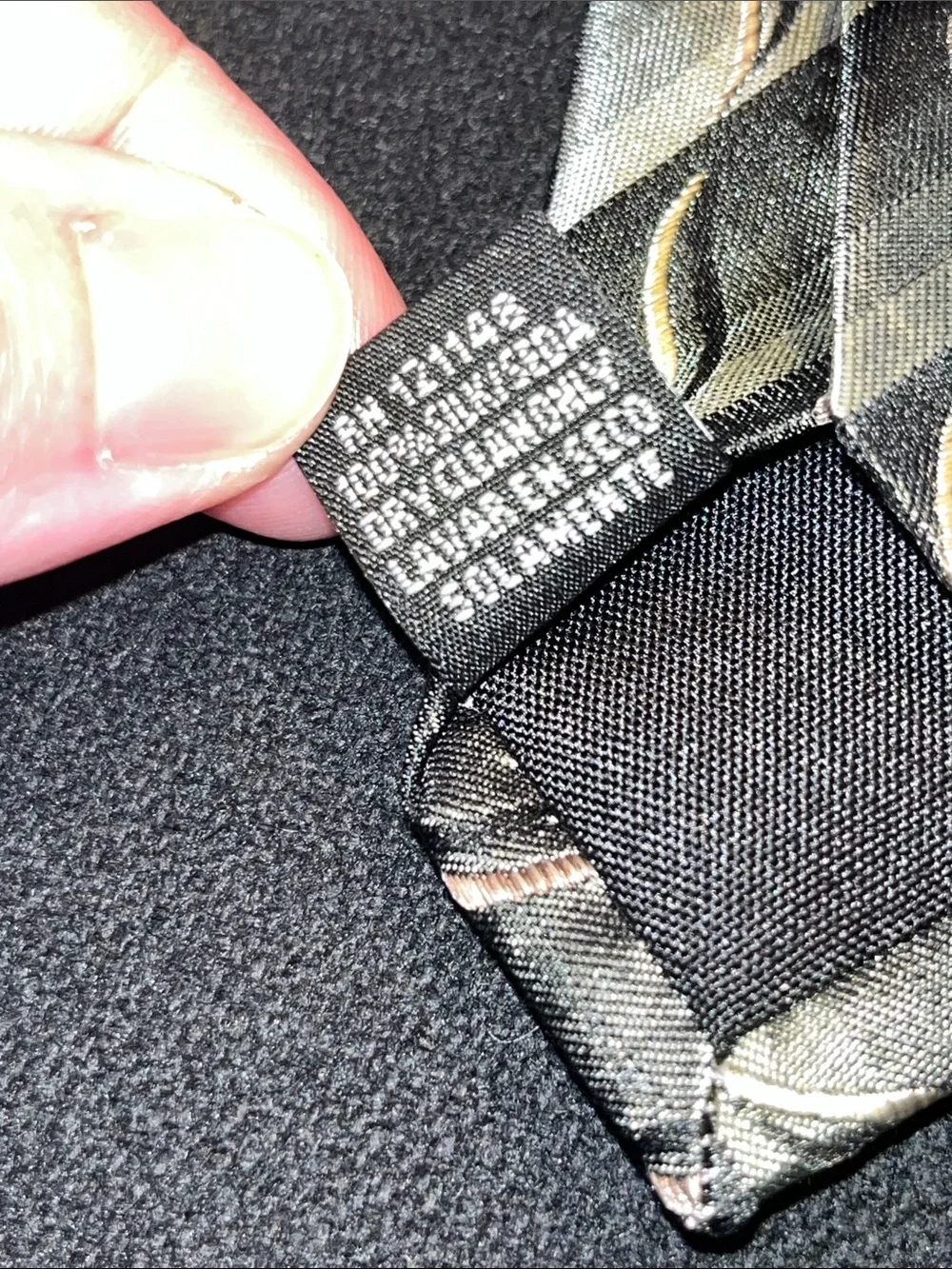Arrow Olive-Tone Diagonal Ripple Silk Tie